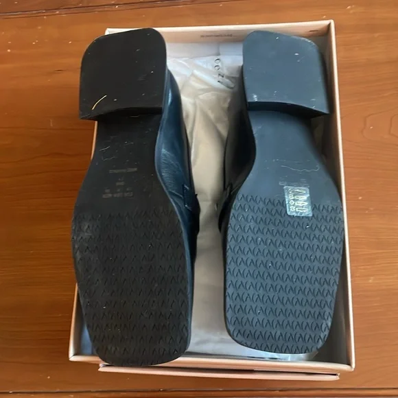 EUC- Anthropologie -Vicenza Square Toe Black and White Loafer size 39 - Picture 3 of 6